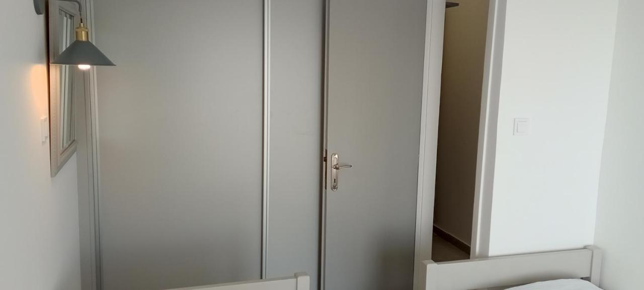 Atlas By Sea Apartment Лутракі Екстер'єр фото